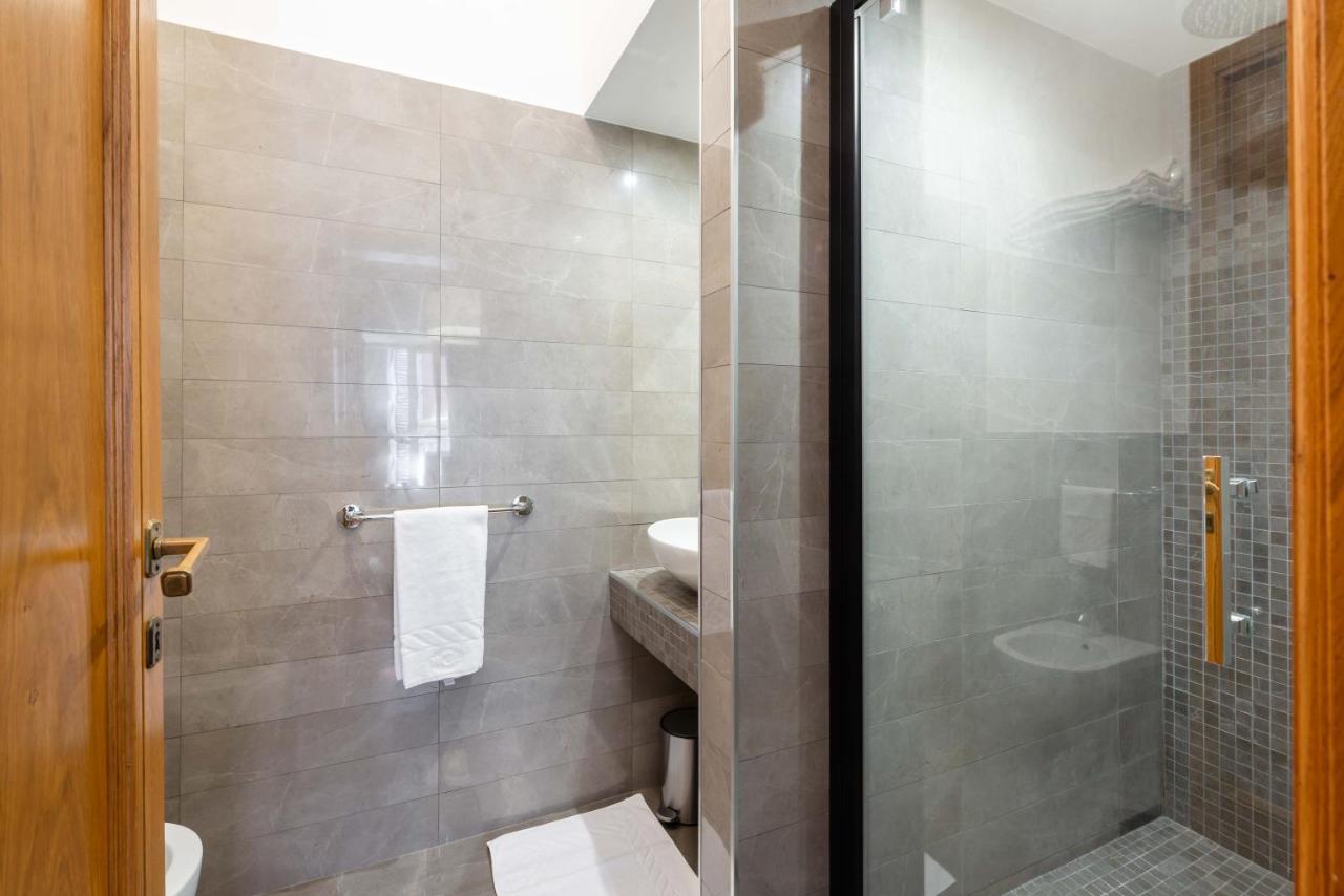 Elical Luxury Rom